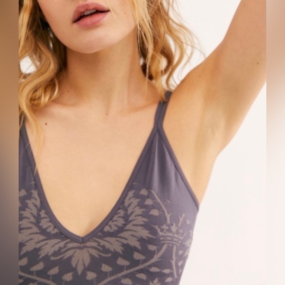 NWOT Free People Intimately Mercury Seamless Cami in Charcoal Size M/L - Picture 2 of 6